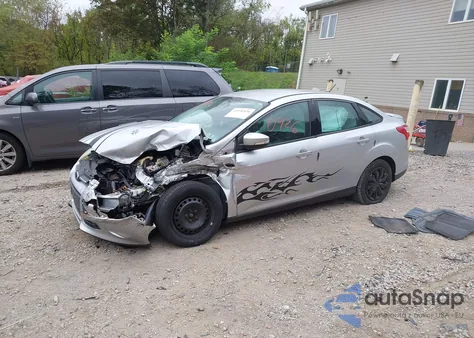 2014 Ford Focus Se from USA, damaged, VIN 1FADP3F2XEL136560